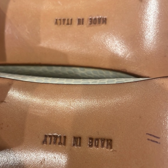 Salvature Ferragamo women / children shoes lightly used size 5 1/2 B. Tan color - Picture 11 of 16